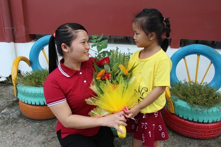 Cô Nguyễn Tú Ngoan – Tôi cảm thấy may mắn khi được dạy trong môi trường năng động với những đồng nghiệp chan hoà, dễ mến