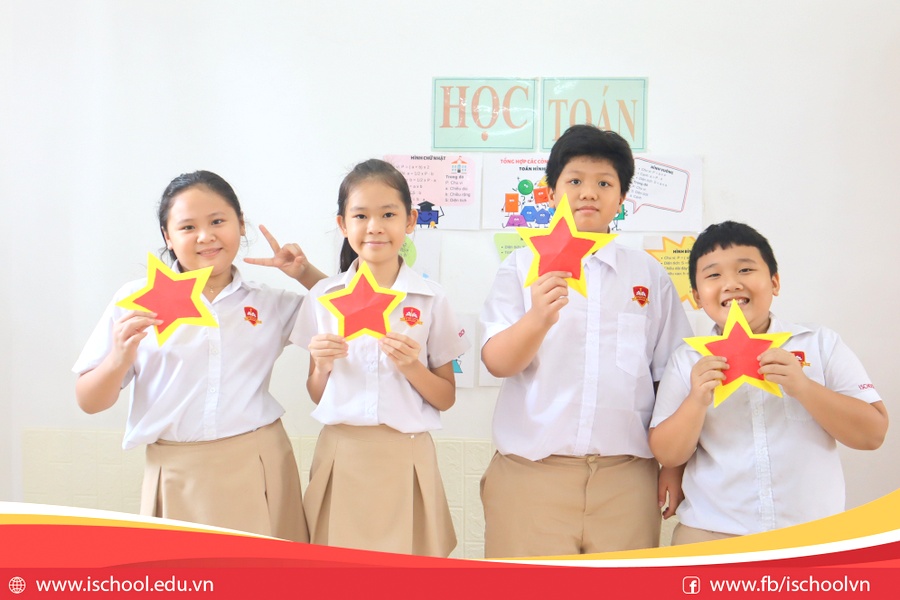 HOẠT ĐỘNG TRANG TRÍ LỚP HỌC CỦA CÔ TRÒ iSCHOOL LONG XUYÊN