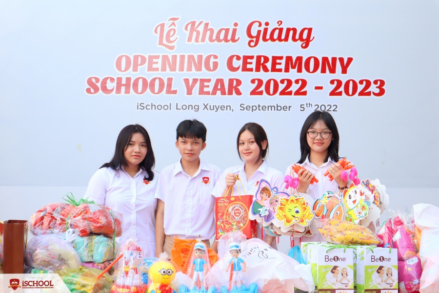 iSCHOOL LONG XUYÊN TỔ CHỨC CÁC HOẠT ĐỘNG THIỆN NGUYỆN GÂY QUỸ “TRĂNG YÊU THƯƠNG 2022”