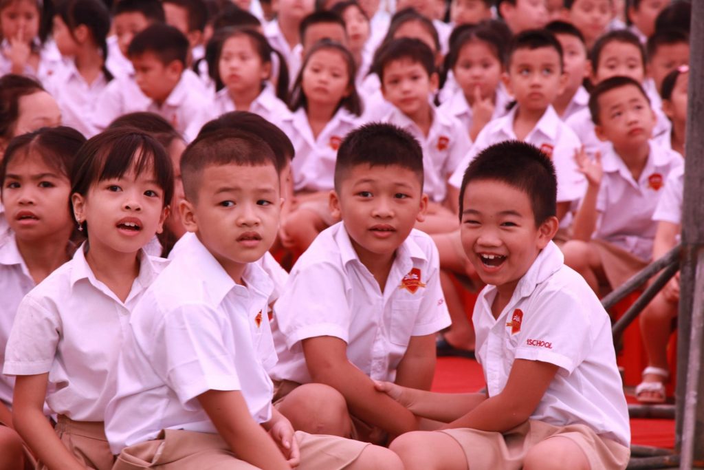 Gần 1000 học sinh iSchool Hà Tĩnh háo hức tham dự Lễ Khai giảng năm học mới