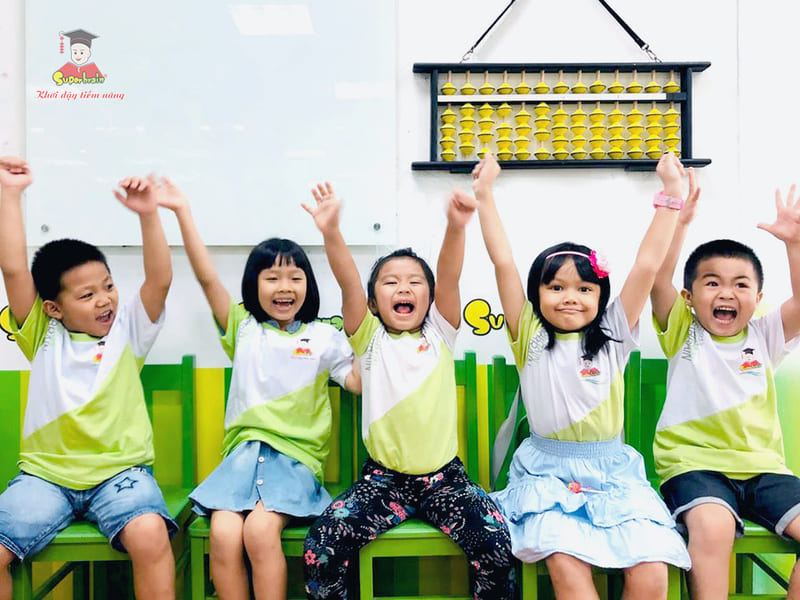  Trường Superbrain đào tạo kỹ năng sống cho trẻ