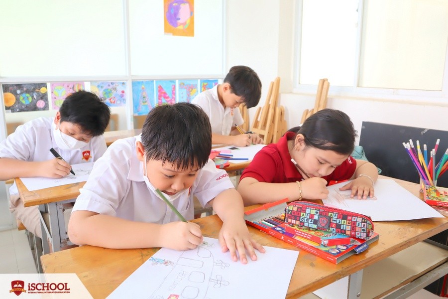 iSchool Long Xuyên: iSers tham gia cuộc thi vẽ tranh “Em vẽ ước mơ của em” do Cathay Life tổ chức