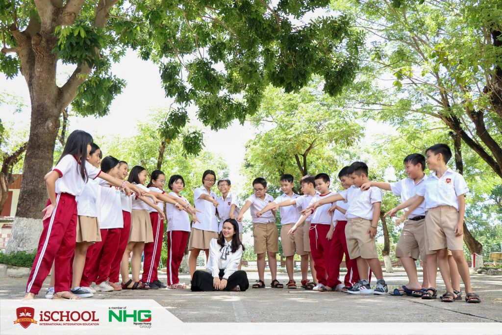 iSchool Quy Nhơn: Cuộc thi trang trí lớp phổ thông 2015