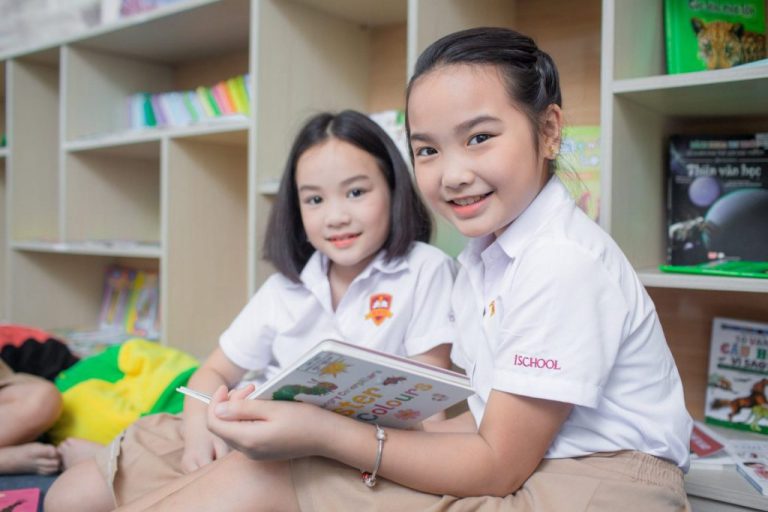 4 LỢI ÍCH CỦA VIỆC ĐỌC SÁCH ĐỐI VỚI SỰ PHÁT TRIỂN TOÀN DIỆN CỦA HỌC SINH