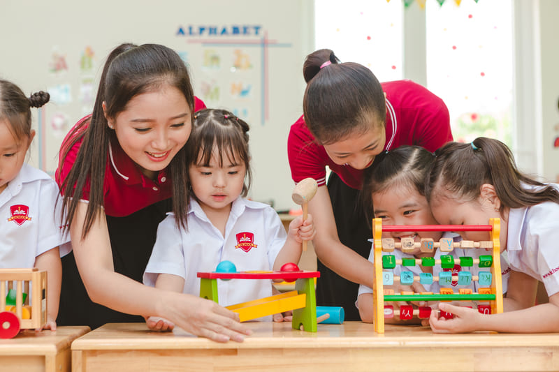 9 cách để phát triển tư duy cho trẻ kích thích trí não hiệu quả