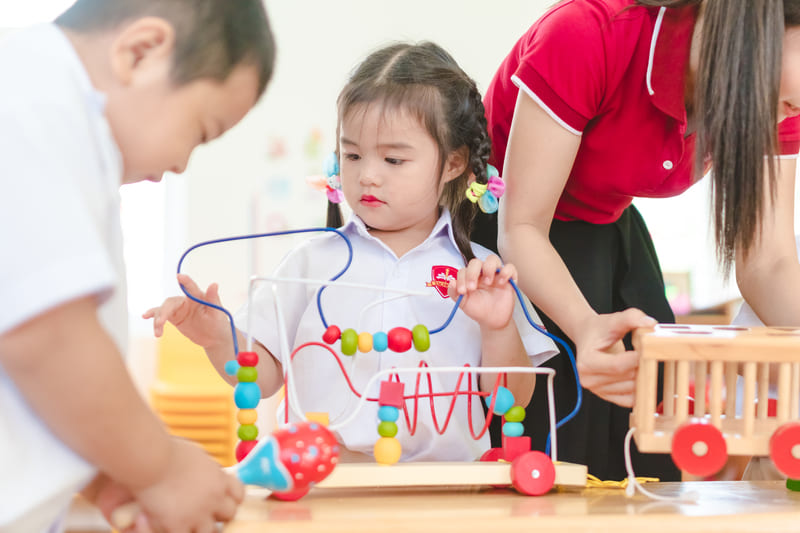 Top 10 trò chơi trí tuệ cho bé phát triển tư duy vượt bậc