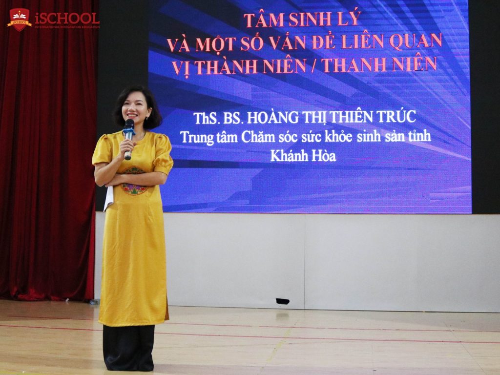 iSchool Nha Trang: Ngoại khóa “Tuổi vị thành niên”