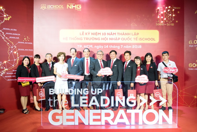 iSchool Nha Trang: Tự hào và xúc động tham dự Lễ Kỷ niệm 10 năm thành lập hệ thống iSchool