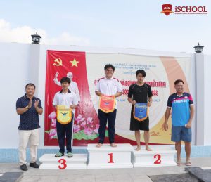 Thành Đạt nhận giải Nhì