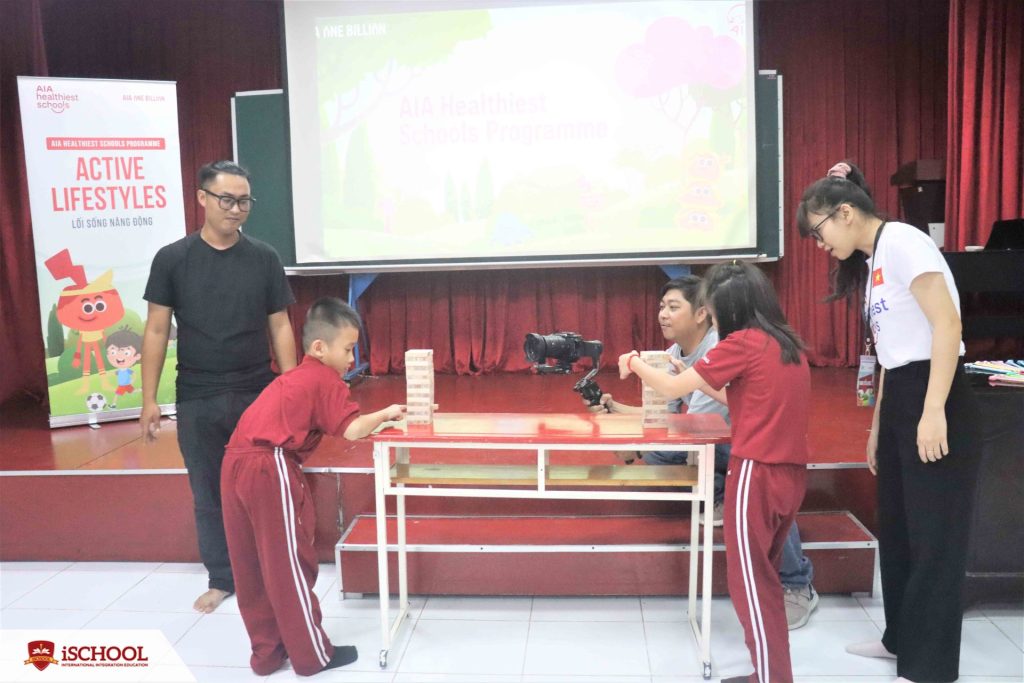 Workshop “Trường học lành mạnh nhất AIA” với chủ đề “Rèn luyện lối sống năng động” tại iSchool Long An