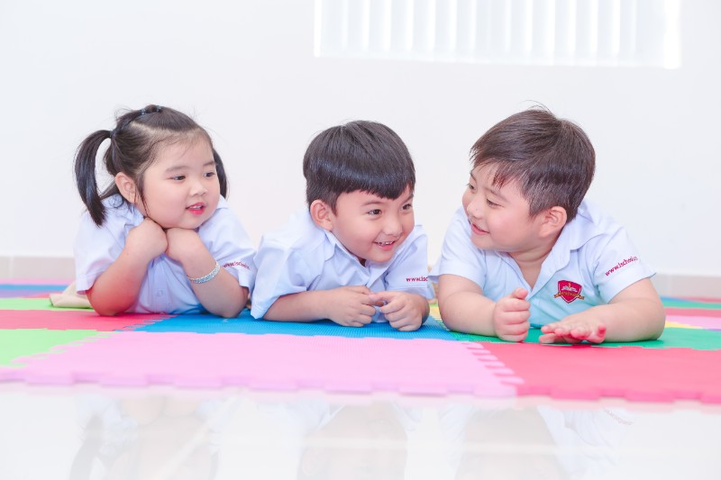 Cách rèn luyện và phát triển tư duy ngược cho trẻ