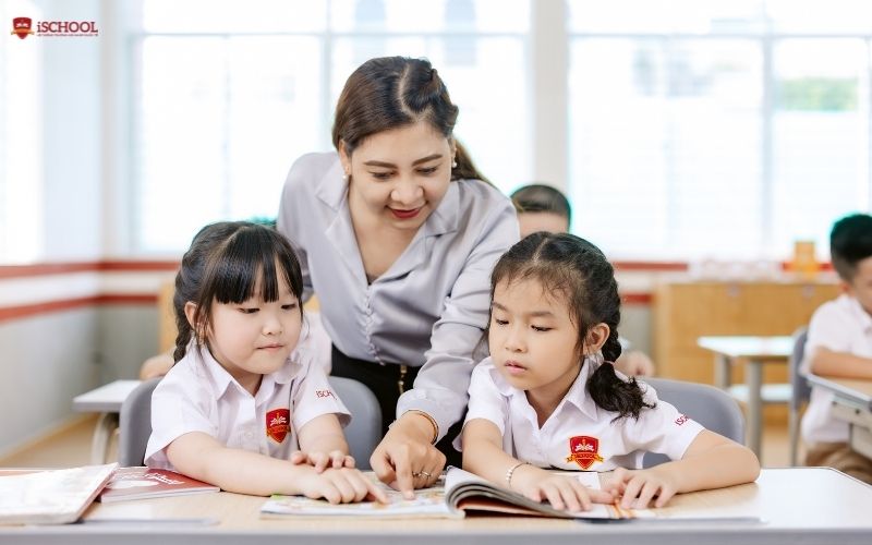 cách giúp trẻ rèn luyện tự duy phản biện hiệu quả
