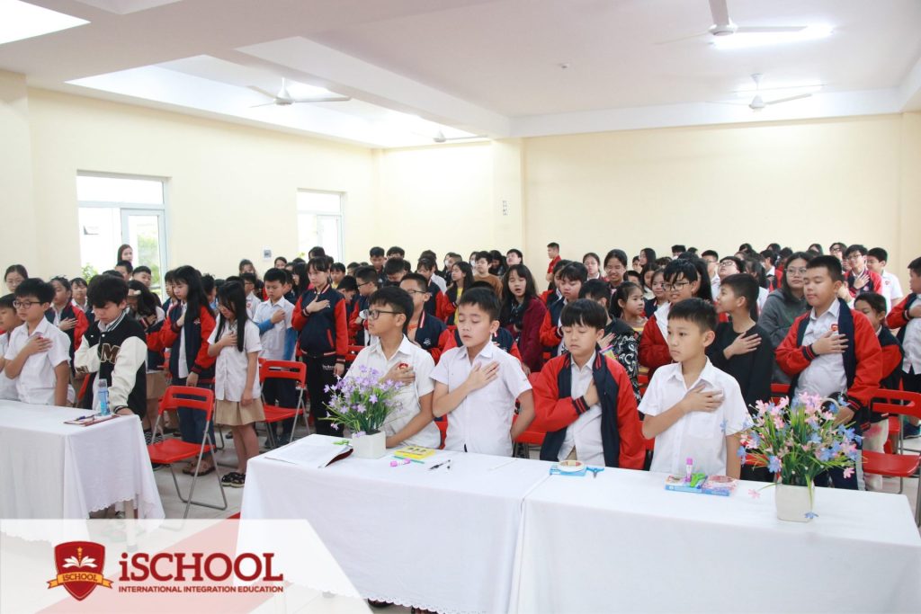 iSchool Hà Tĩnh: Chuyên đề chạm đáy trái tim “Lòng biết ơn”