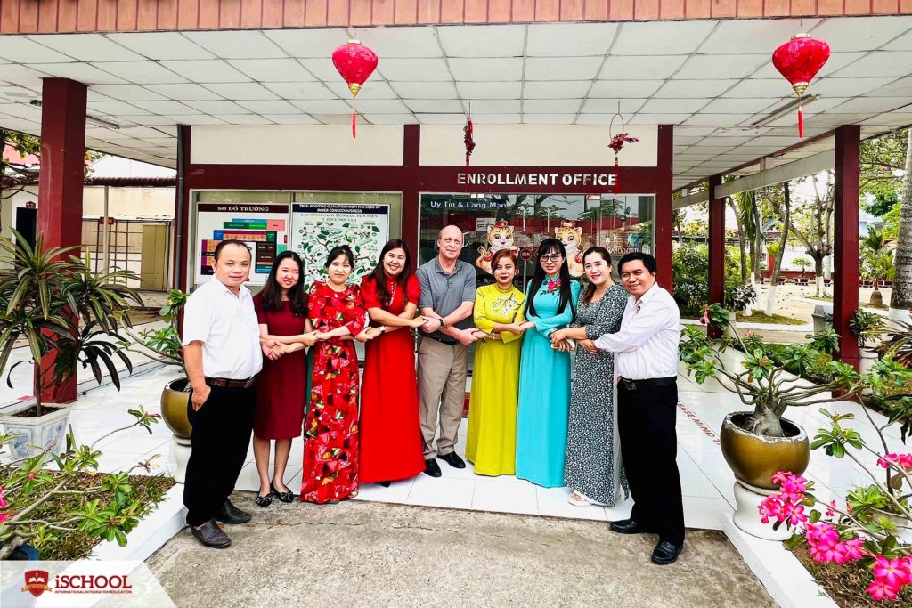Tăng cường năng lực giảng dạy tiếng Anh cho giáo viên qua workshop “Cooperative learning” tại iSchool Long An