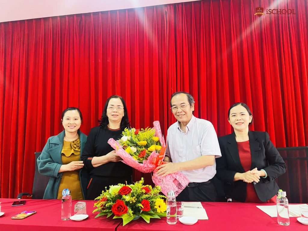 Lãnh đạo Tập đoàn NHG về thăm iSchool Quảng Trị