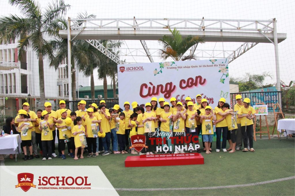 Vui nhộn với chương trình teambuilding “Cùng con khôn lớn”