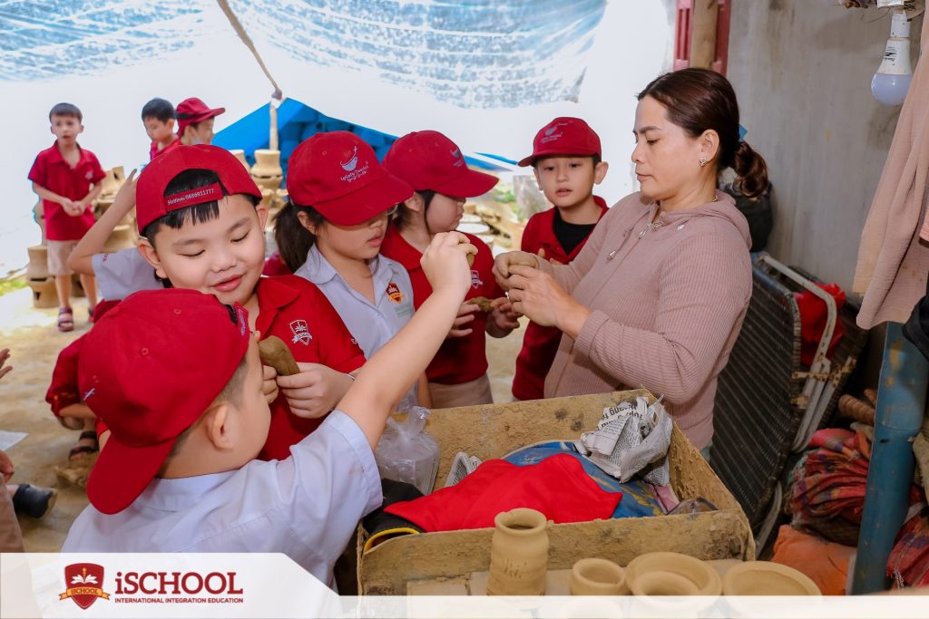 iSchool Quy Nhơn tham quan làng nghề truyền thống