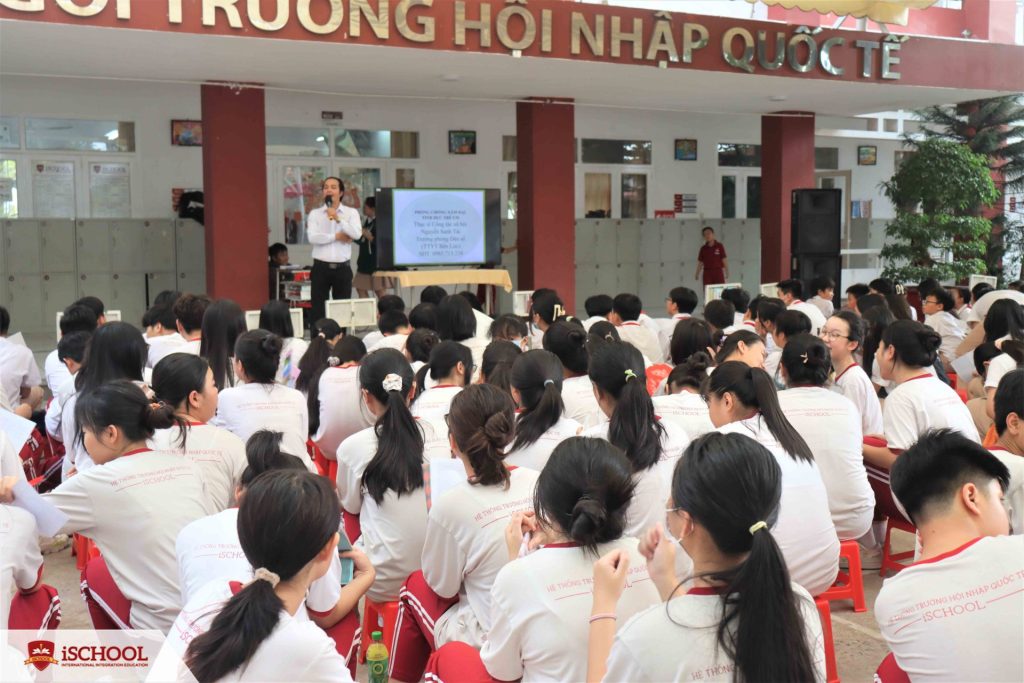 iSchool Long An tổ chức chuyên đề phòng tránh xâm hại tình dục trẻ em dành cho học sinh THCS