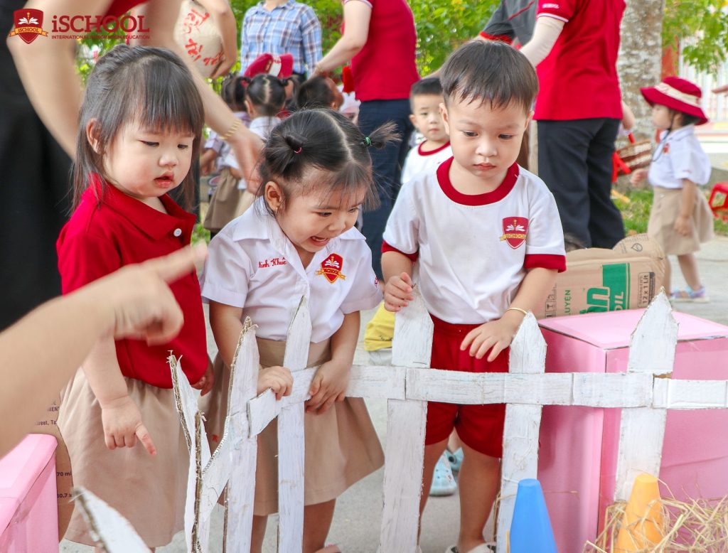 iSCHOOL HAS A LITTLE FARM – KINDERGARTEN ESC