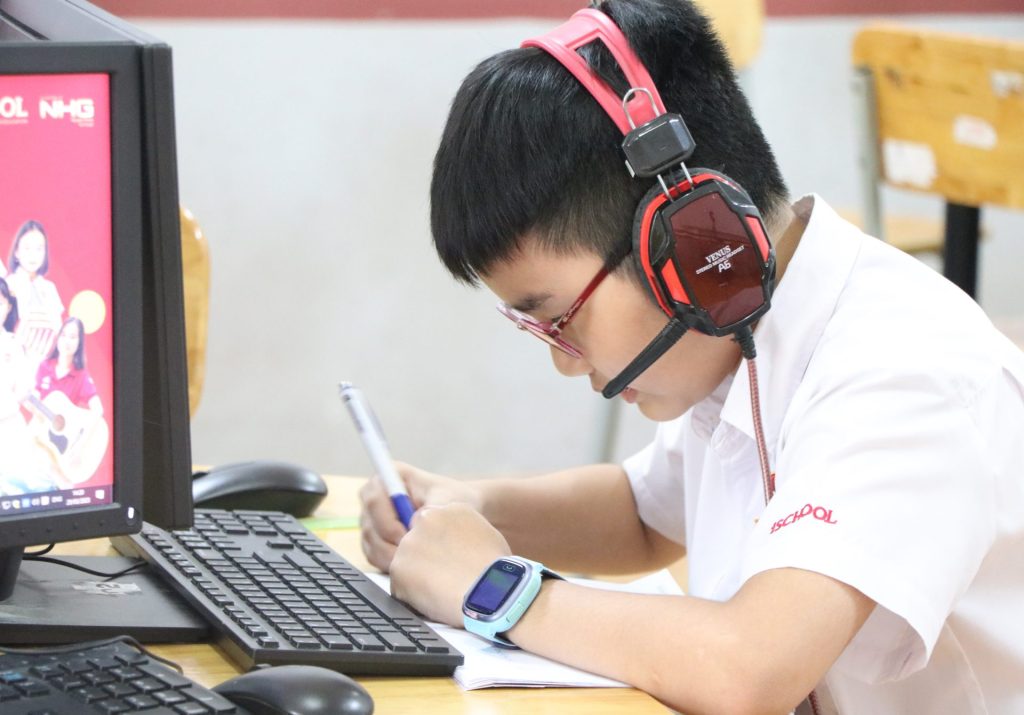 iSERS TRANH TÀI TẠI VÒNG CHUNG KẾT VIOEDU CẤP THÀNH PHỐ