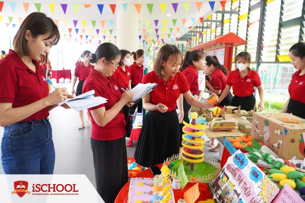 Khám phá và sáng tạo – Ngày hội STEM iSchool Quảng Trị