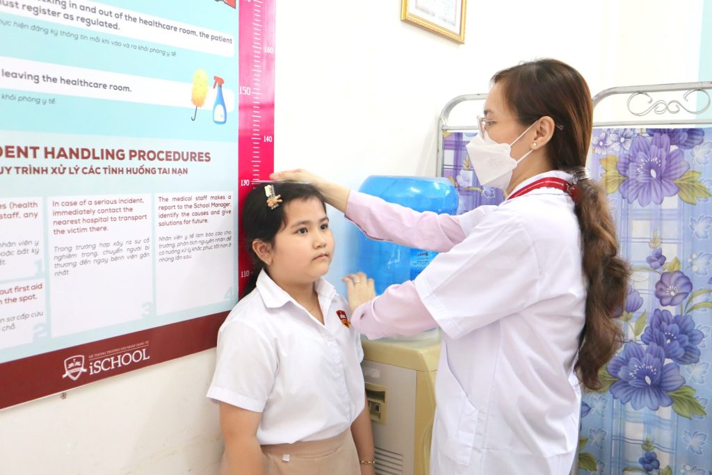iSCHOOL LONG XUYÊN: DỊCH VỤ BÁN TRÚ CÓ HOẠT ĐỘNG KHÁM SỨC KHOẺ ĐỊNH KỲ CHO iSERS