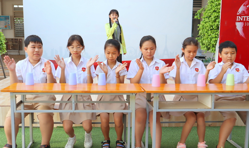 Hội thi ca khúc cách mạng