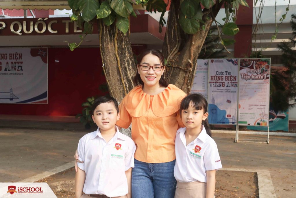 Các con tôi rất thích học tại trường iSchool Long An
