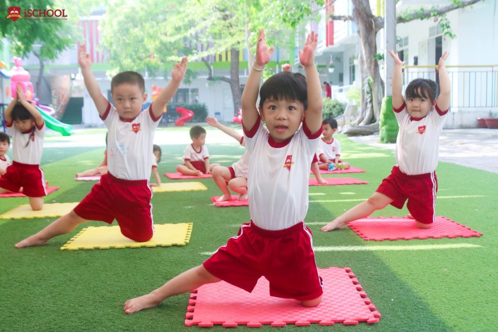 Trẻ mầm non tập yoga có tác dụng gì?