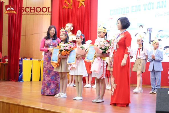 ẤN TƯỢNG ĐỘI THI iSCHOOL CẨM PHẢ TẠI CHUNG KẾT CUỘC THI “CHÚNG EM VỚI AN TOÀN GIAO THÔNG 2023” THÀNH PHỐ CẨM PHẢ
