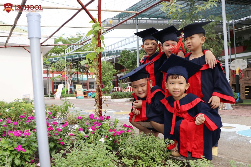 Mầm non iSchool Bạc Liêu: Kỷ yếu đầy kỉ niệm cho các bé Khối lớp Kindy 5 (Năm học 2022 – 2023)