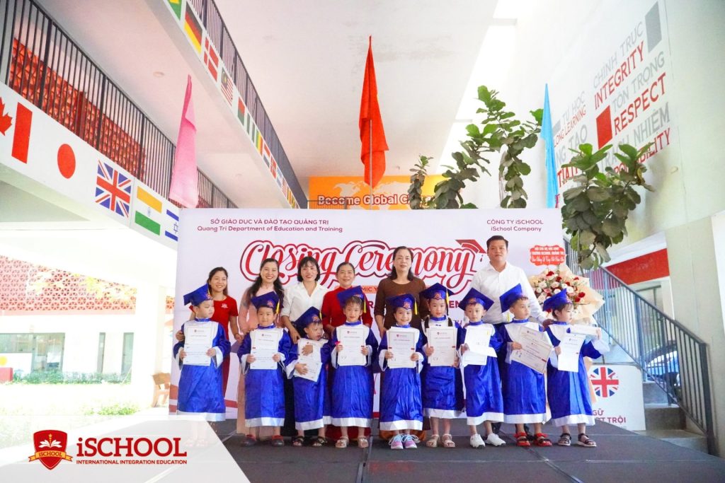 iSchool Quảng Trị-Khối mầm non tổ chức gala tổng kết năm học và lễ Tri ân trưởng thành cho kindy5