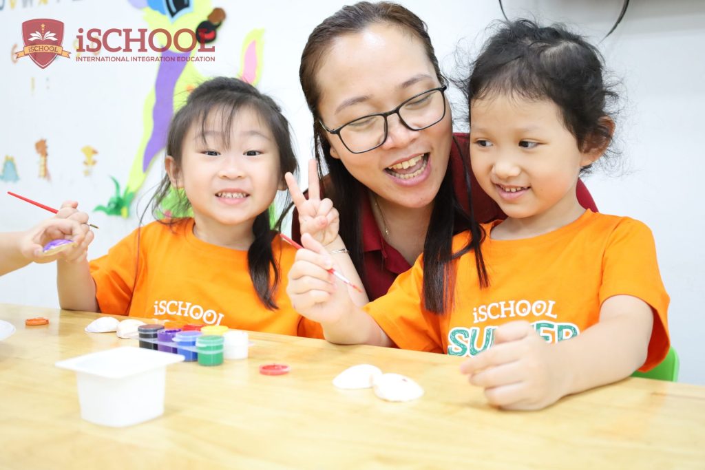 NHỮNG CON BƯƠM BƯỚM TỪ VỎ SÒ