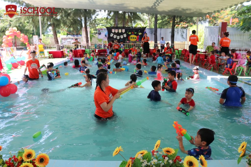 Đại tiệc POOL PARTY – Khóa hè summer camp 2023