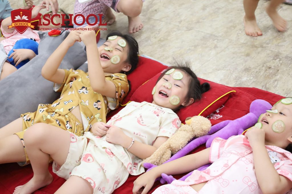 Phần 3: “ĐÊM HÈ VẮNG MẸ”- Ba mẹ yên tâm, con đã sẵn sàng!