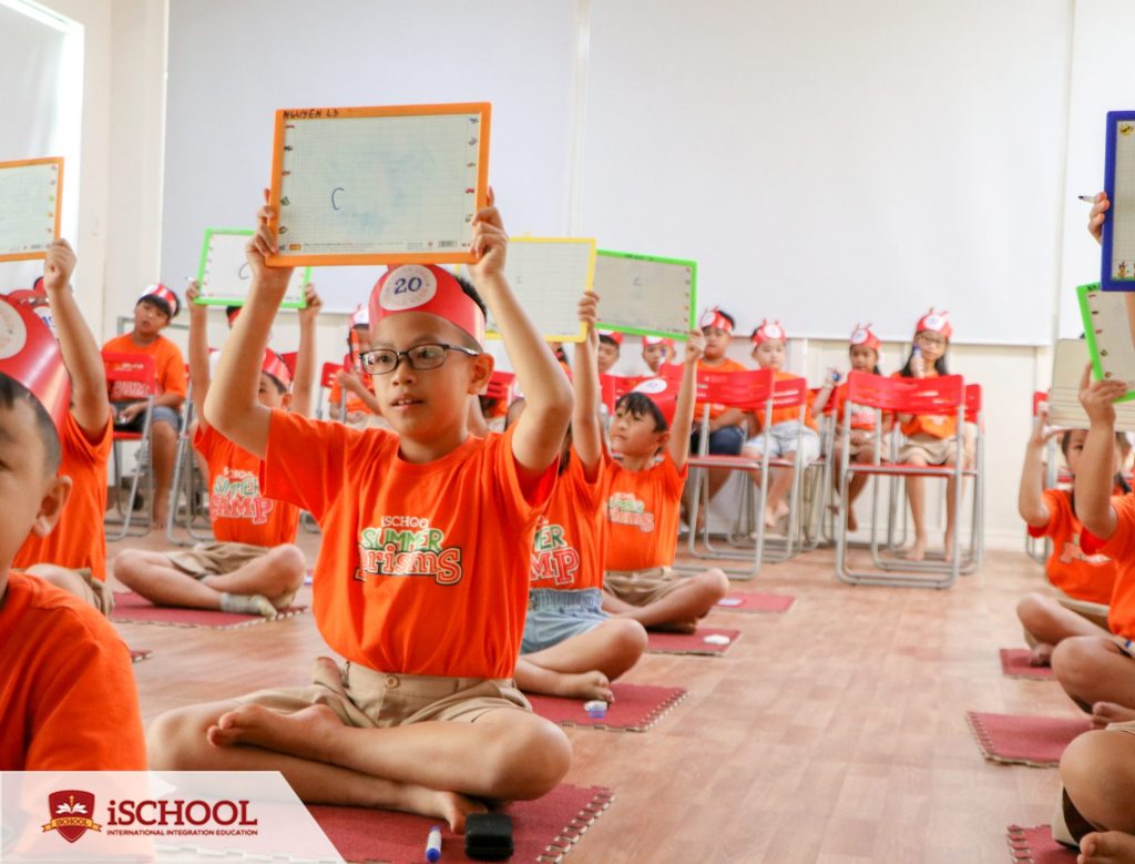 SÔI ĐỘNG CUỘC THI RUNG CHUÔNG VÀNG KHỐI PHỔ THÔNG