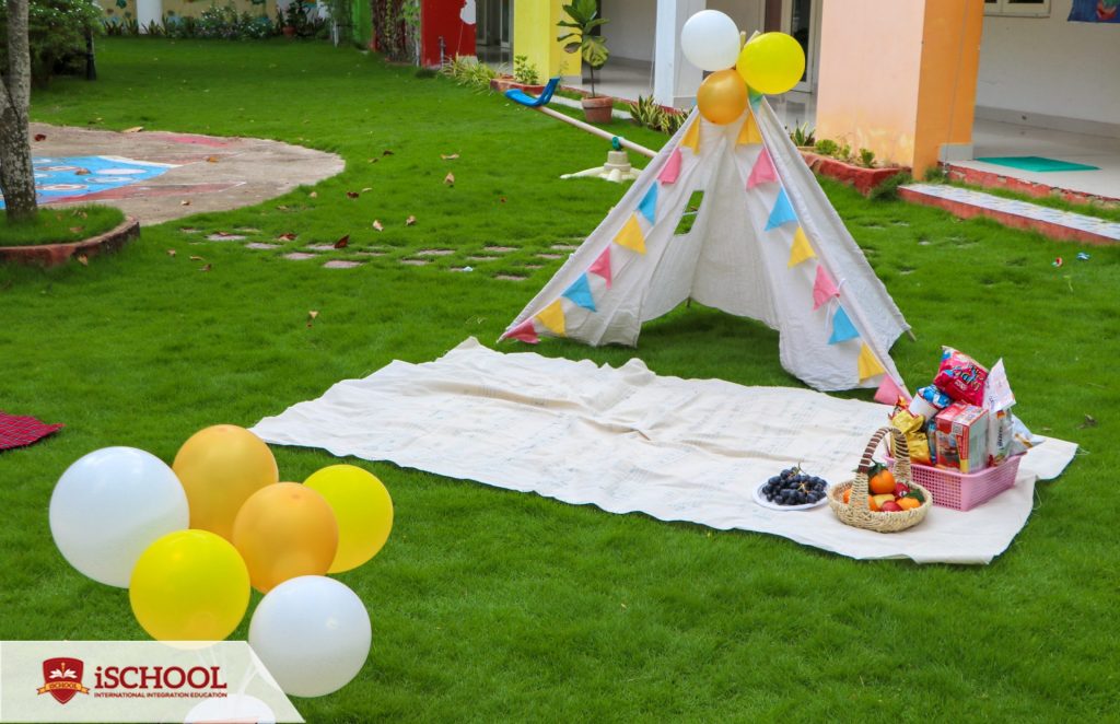 LET’S GO PICNIC