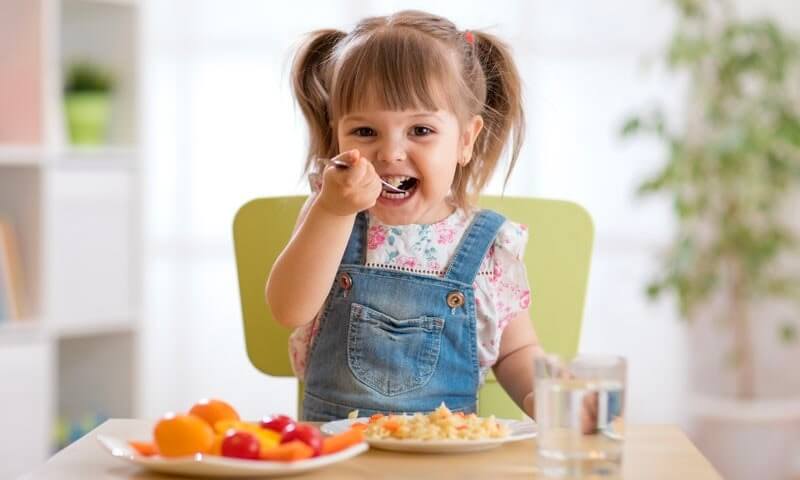 Chu kỳ 5-6 giờ cho bé từ 10 tháng đến hơn 1 tuổi