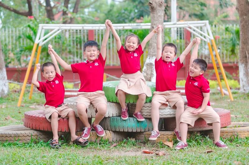 Phương pháp giáo dục con của người Do Thái - Khen ngợi trẻ