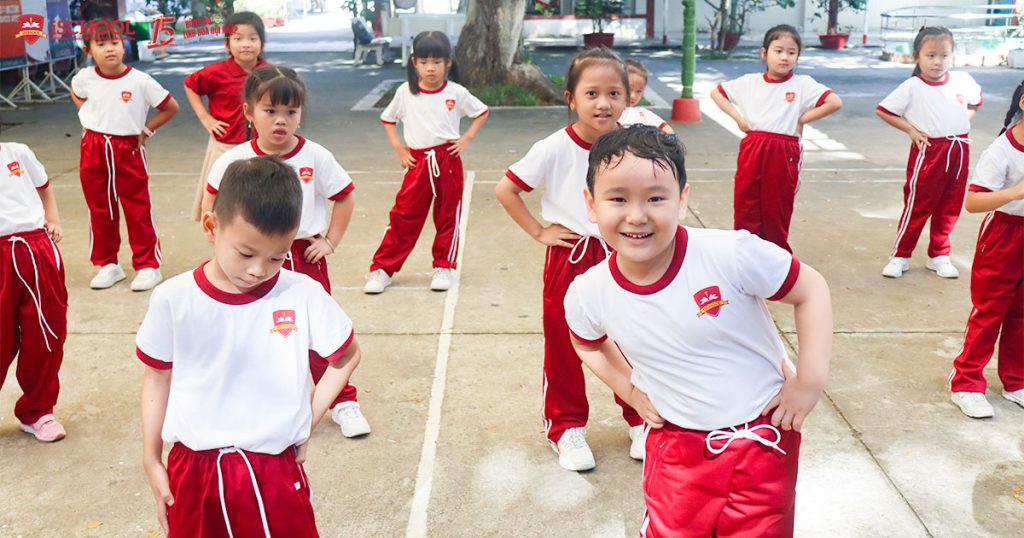 Giờ học giáo dục thể chất vui nhộn của các iSers iSchool Long An