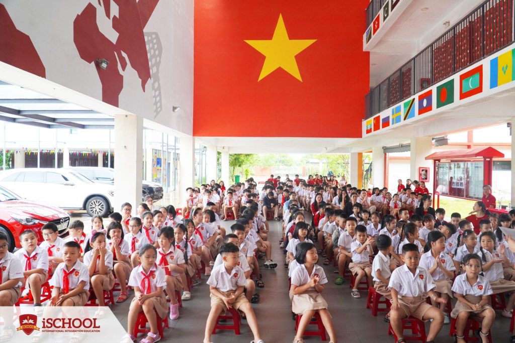 iSCHOOL QUẢNG TRỊ: HÂN HOAN NGÀY TỰU TRƯỜNG 2023 – 2024!!