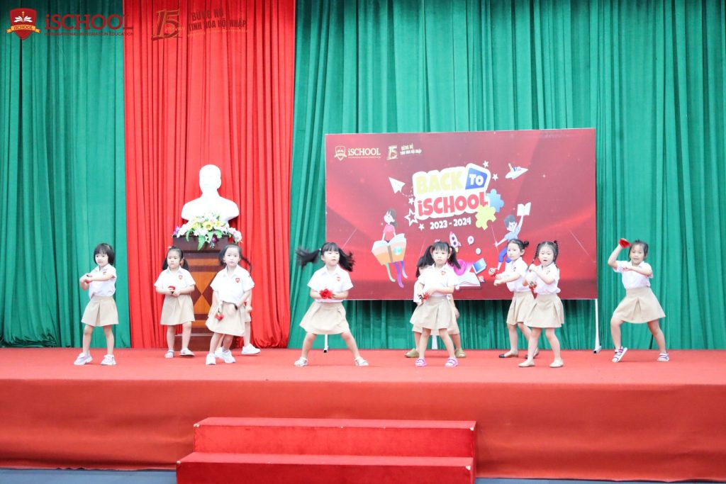 TƯNG BỪNG NGÀY HỘI “BACK TO SCHOOL”