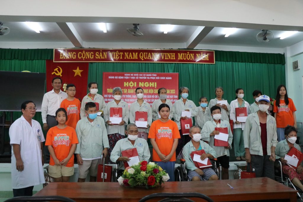 iSERS QUY NHƠN MANG NIỀM VUI ĐẾN VỚI BỆNH NHÂN NGHÈO