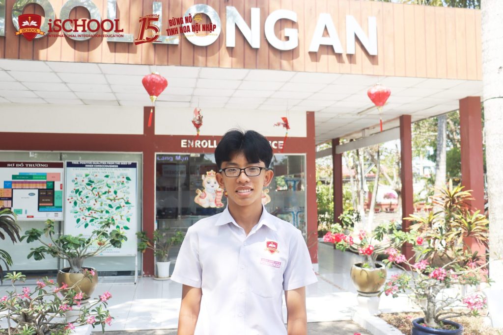 Học sinh tiêu biểu: Đinh Thiên Ấn – Lớp 10A1