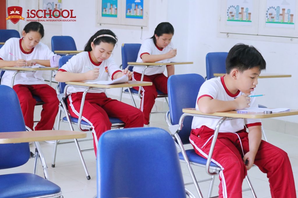 iSCHOOL RẠCH GIÁ: TỔ CHỨC KIỂM TRA NĂNG LỰC ĐẦU VÀO MÔN TIẾNG ANH CÁC KHỐI LỚP