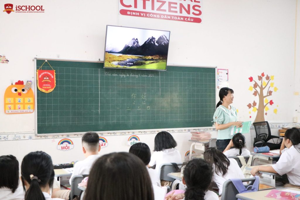 TIẾT HỌC TIẾNG TRUNG ĐẦU TIÊN CỦA iSERS SÓC TRĂNG
