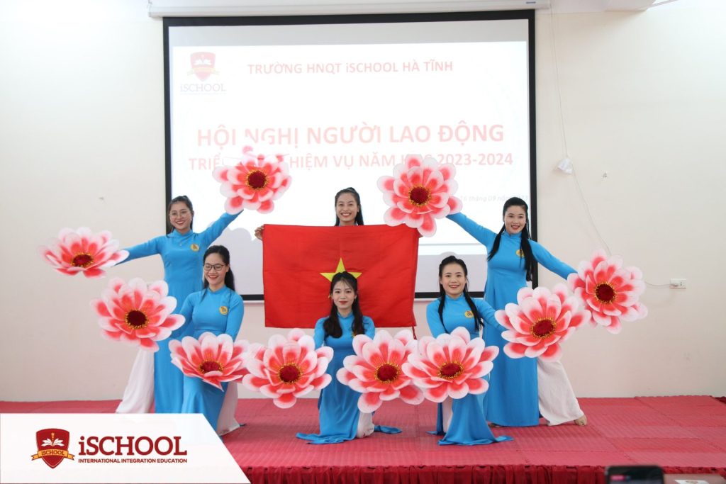 iSchool Hà Tĩnh tổ chức Hội nghị Người lao động và triển khai nhiệm vụ năm học 2023-2024