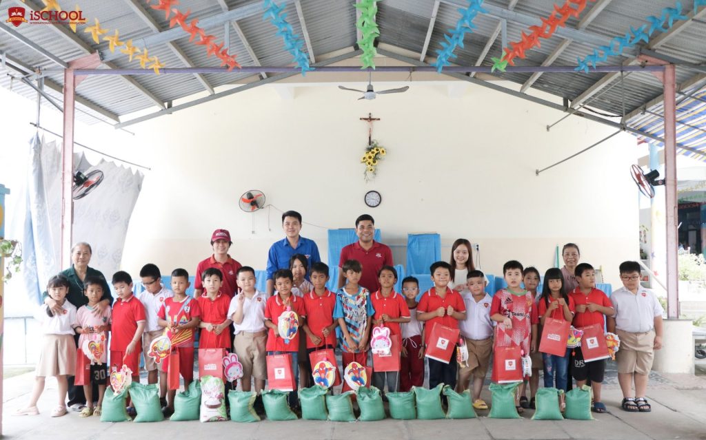 CÙNG iSCHOOL SÓC TRĂNG LAN TỎA MỘT MÙA TRUNG THU Ý NGHĨA