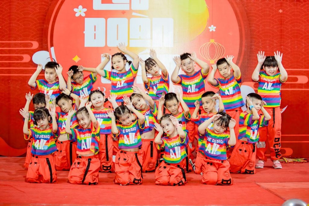 HÒA NHỊP VÀO LỄ HỘI TRUNG THU “REUNION DAY” CÙNG CÁC iSERS CẨM PHẢ