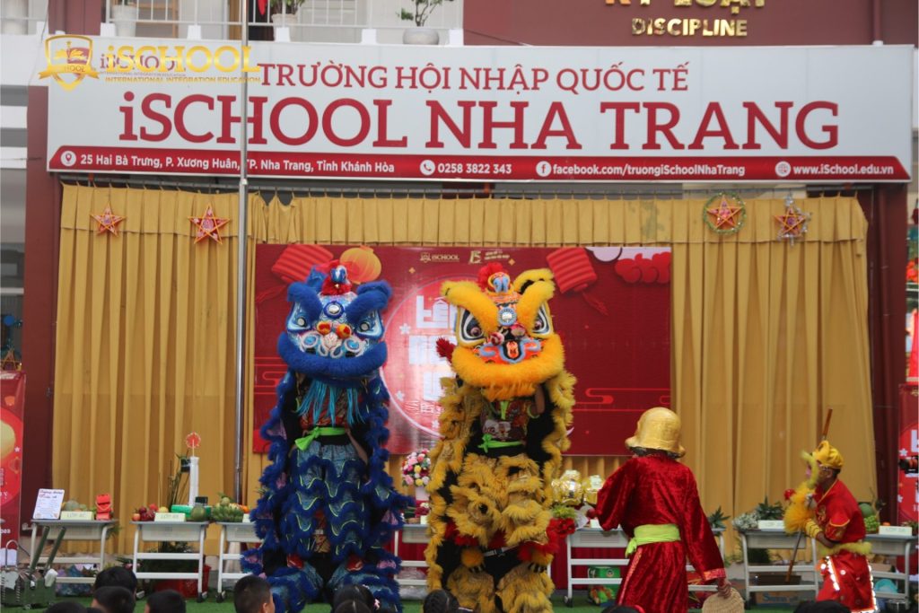 iSchool NHA TRANG: TỔ CHỨC HỘI TRUNG THU “REUNON DAY – TẾT ĐOÀN VIÊN” SÔI ĐỘNG.
